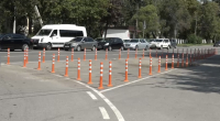 Администрация города Сухум ведет работы по благоустройству развилки на выезде с улицы Беигуа на улицу Дзидзария